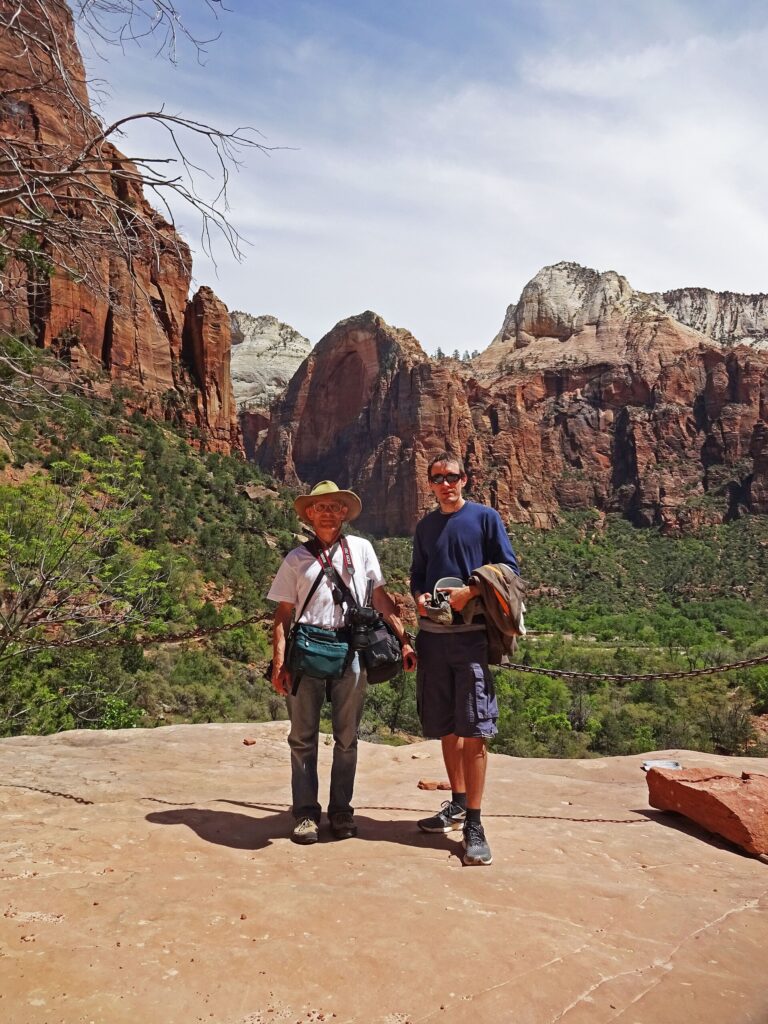 Middle Emerald Pools canyon landscape